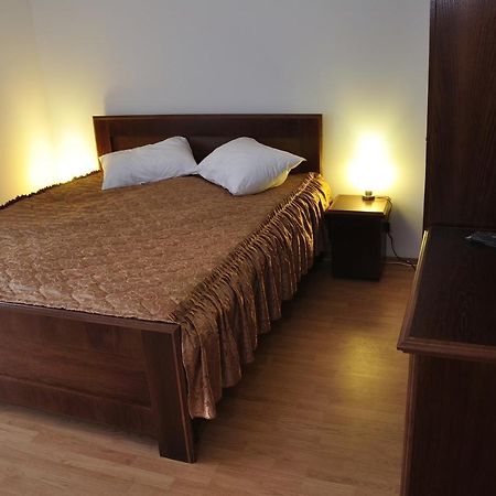 Oras Zlatna Hotel Luaran gambar