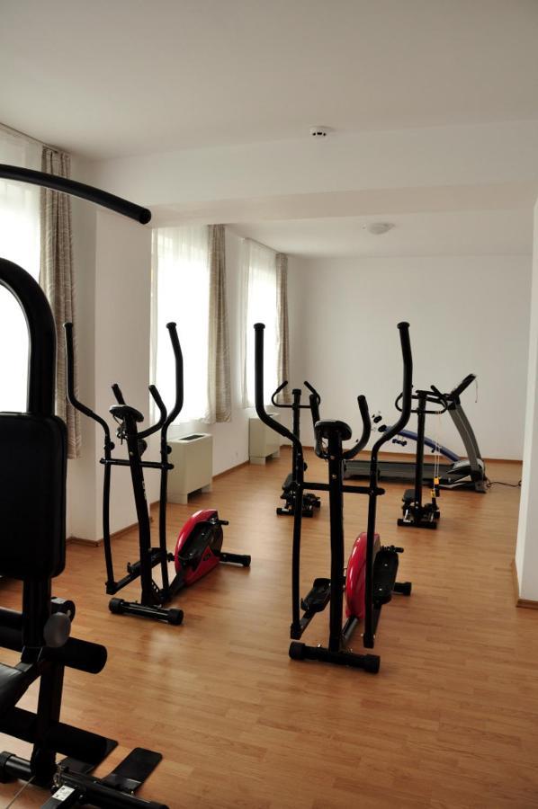Oras Zlatna Hotel Luaran gambar